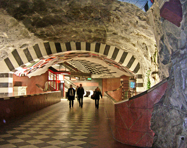Stockholmski Metro Dom2