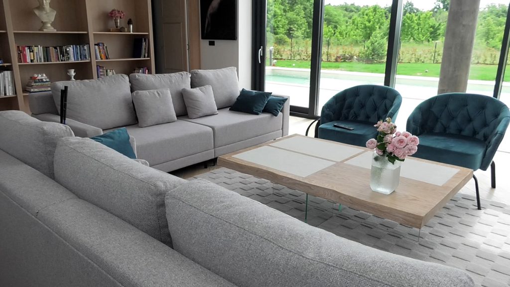 dnevni-boravak-kauč-fotelje-domnakvadrat