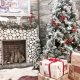 božićno-drvce-okićeno-pokloni-domnakvadrat
