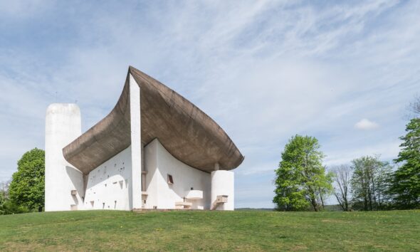 Le Corbusier - Notre Dame du Haut in Ronchamp, France