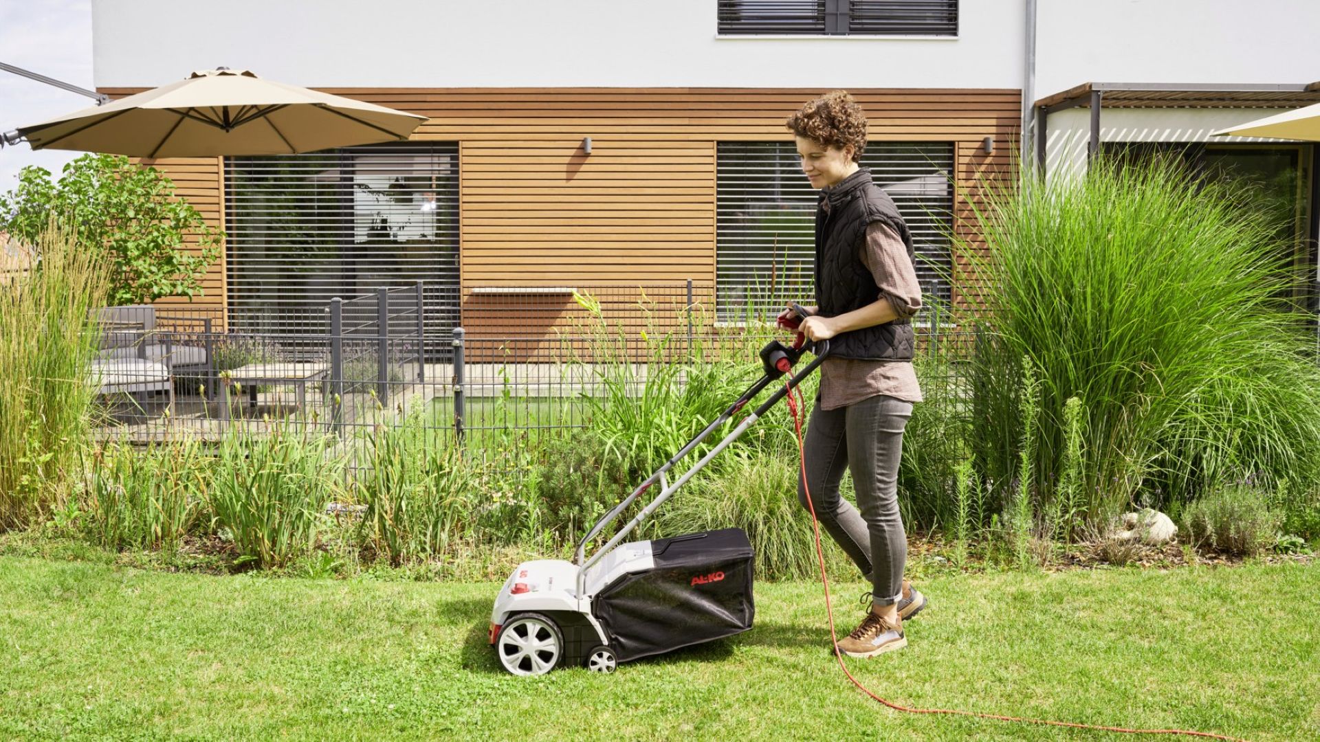 Vertikutierer_Combi_Care prozračivanje i rahljenje travnjaka