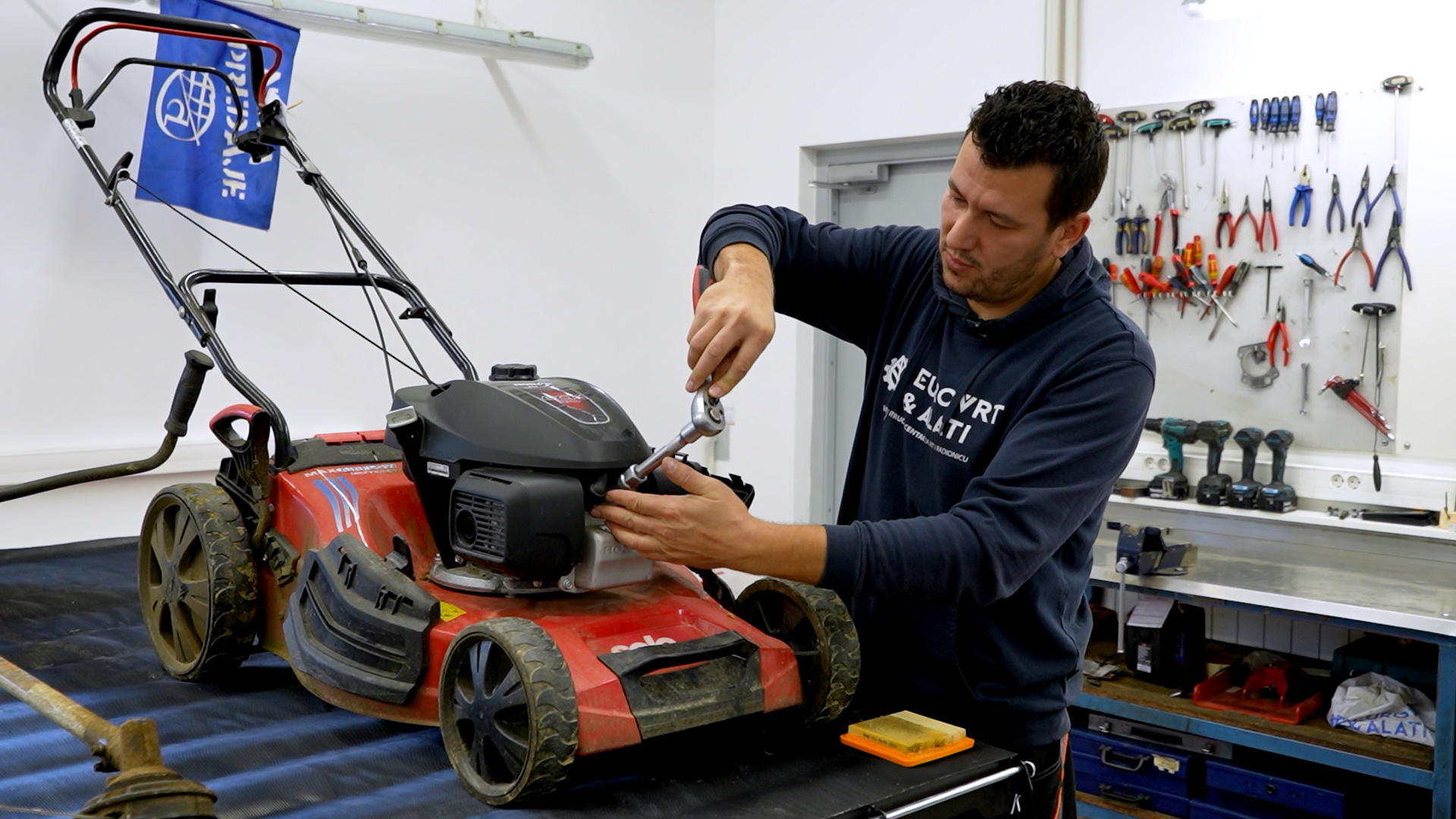 kako očistiti kosilicu