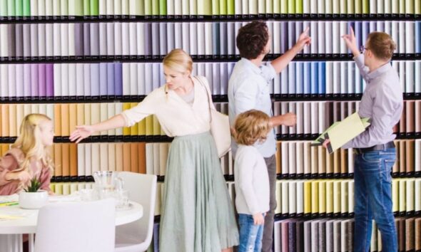 bojanje zidova - baumit showroom - ljudi biraju boje
