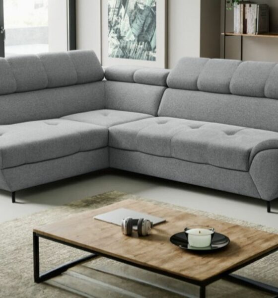 lesnina sjedeća garnitura