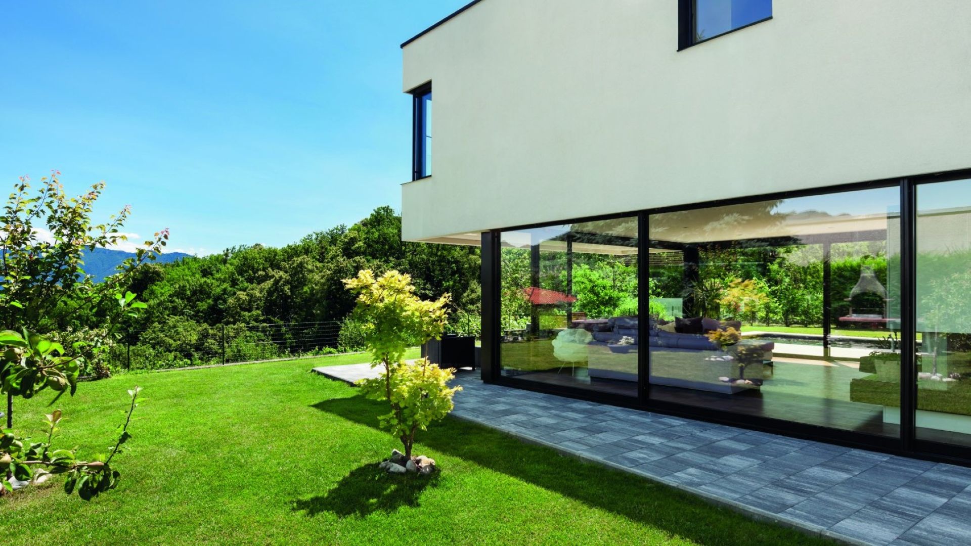 Vaš vrt, vaša oaza: kako uz Baumit “uradi sam” program urediti vanjski prostor brzo i sigurno - bijela kuća s vrtom