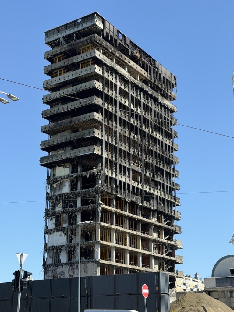 Vjesnik u fazi rušenja