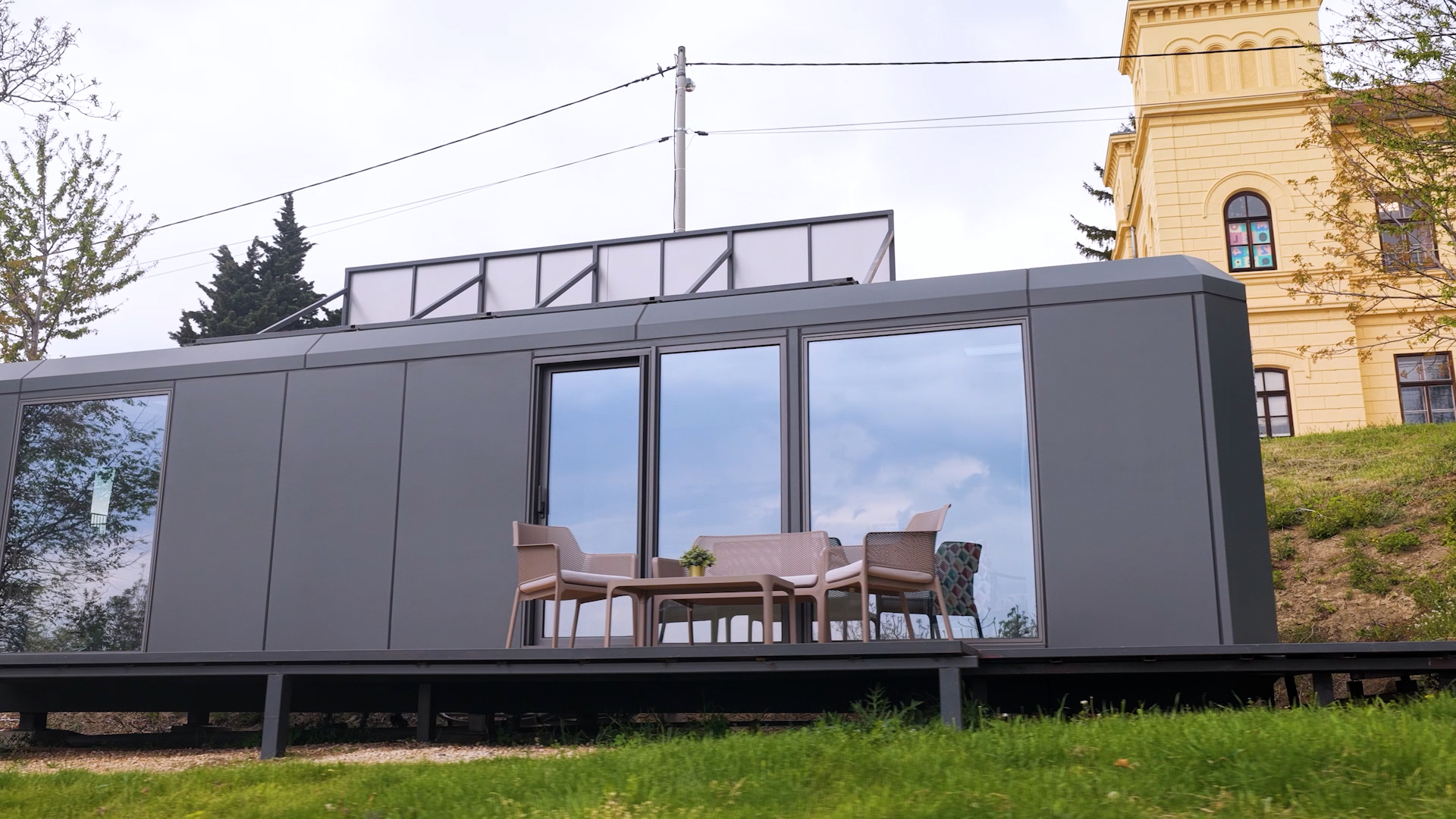 modularna kuća u gradu